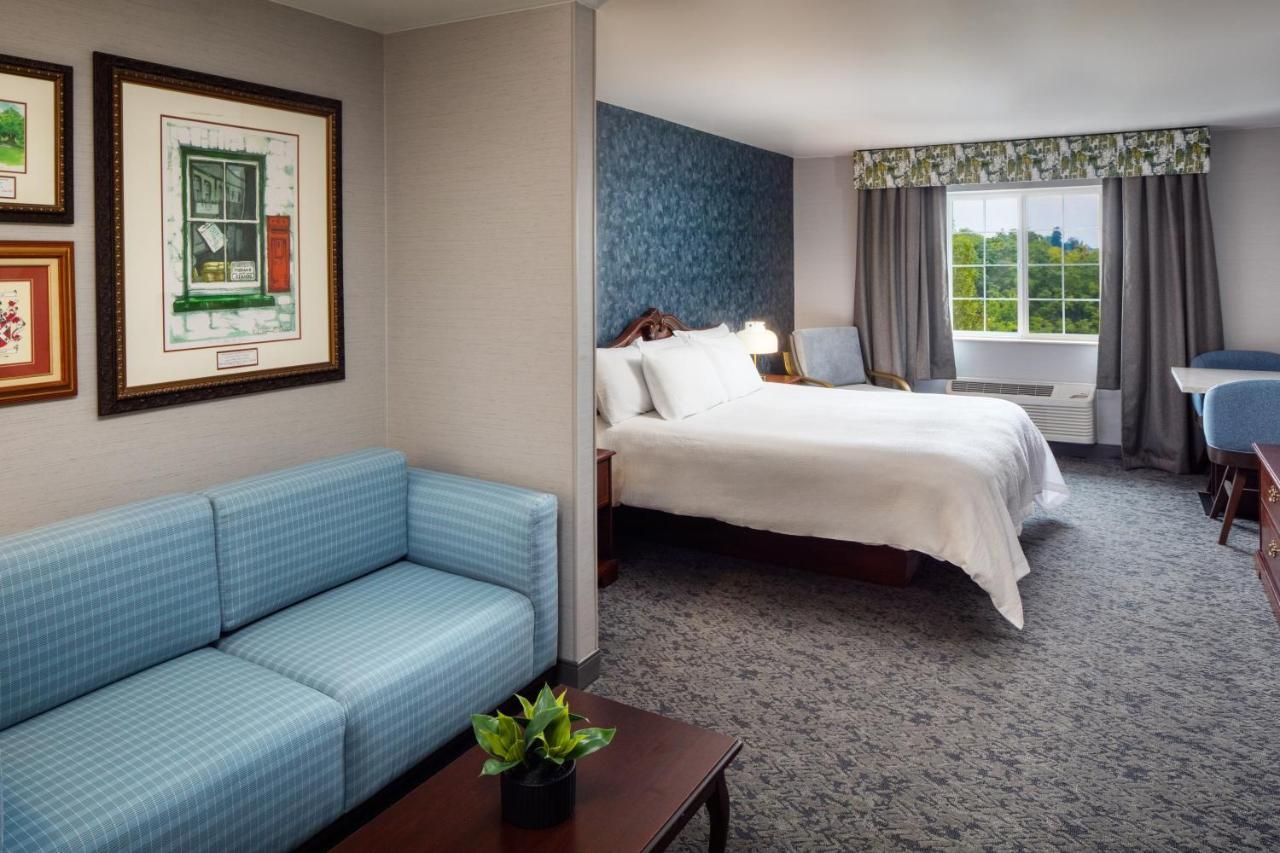 Irish Cottage Inn & Suites Галіна Екстер'єр фото